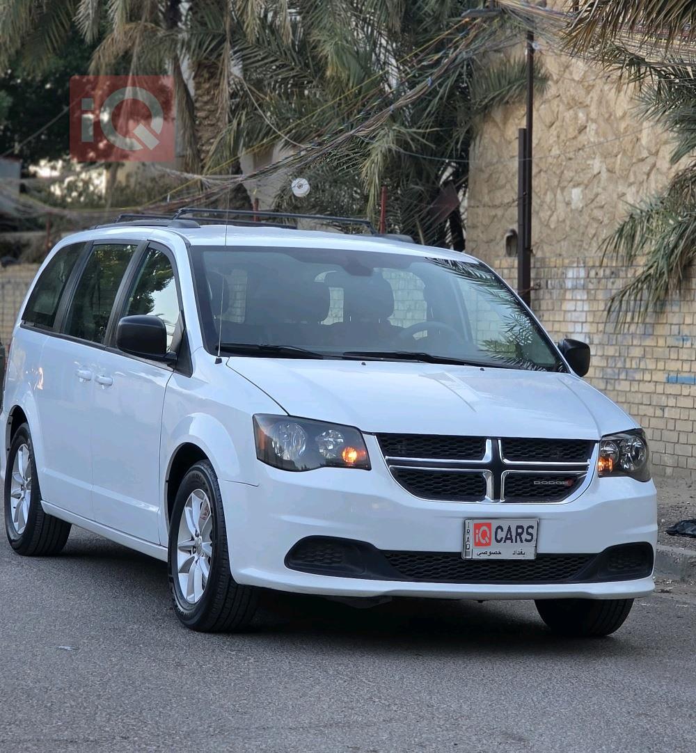 دودج جراند كارافان